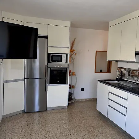 Piso A Pie De Playa Con Piscina Y Vistas Al Mar Apartamento *